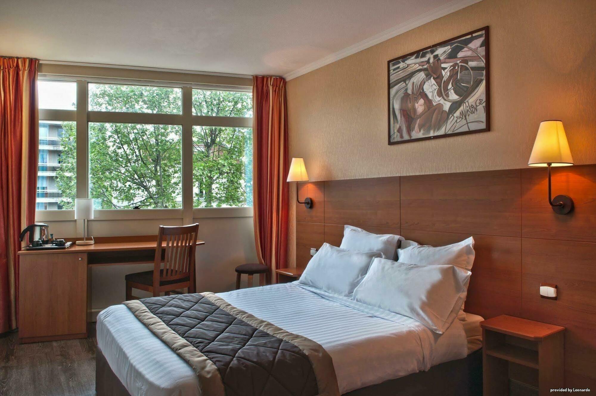 Mercure Paris Malakoff Parc Des Expositions Exterior photo